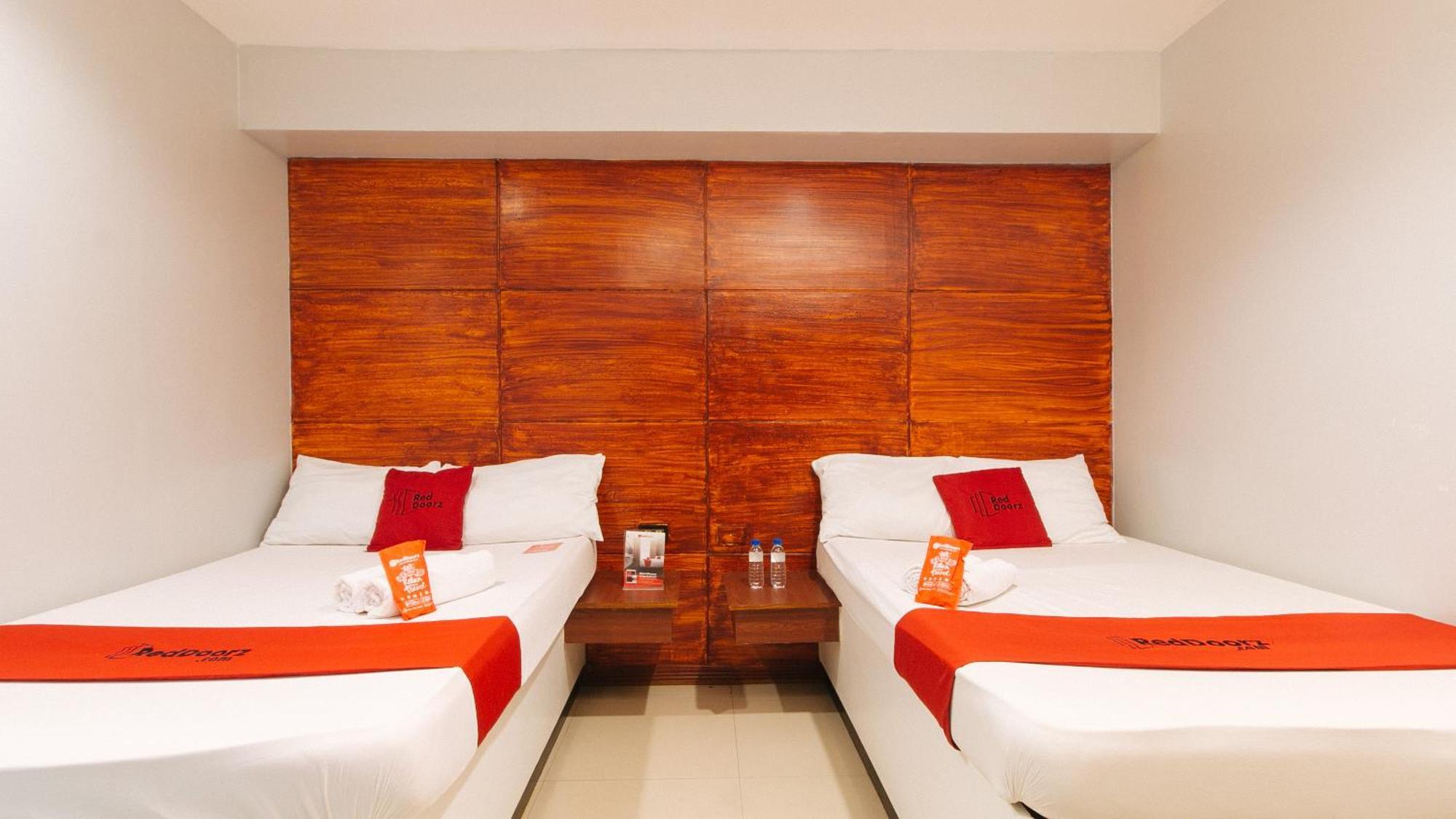 Reddoorz Near Bambang Station Hotel Manila Luaran gambar