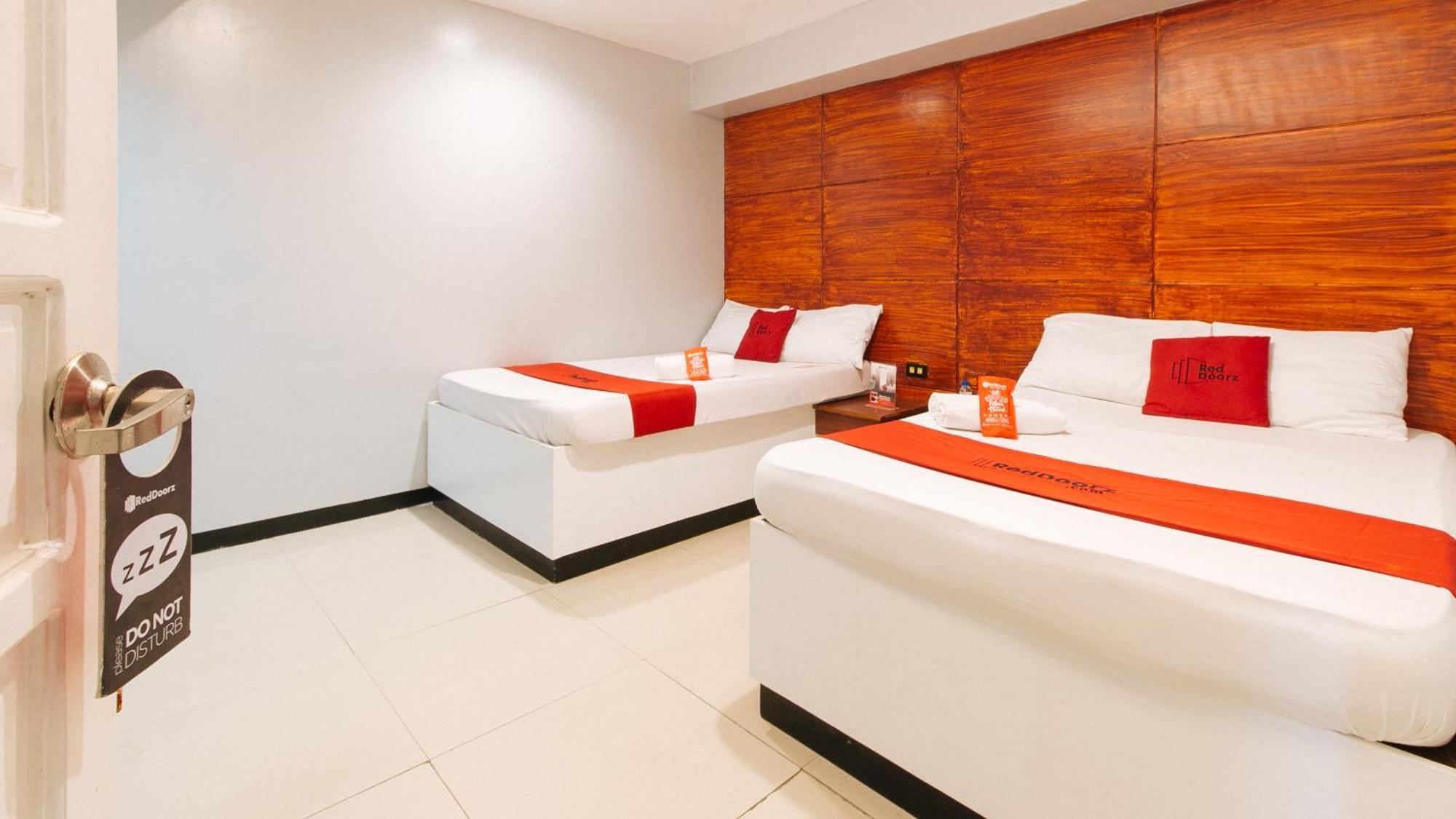 Reddoorz Near Bambang Station Hotel Manila Luaran gambar