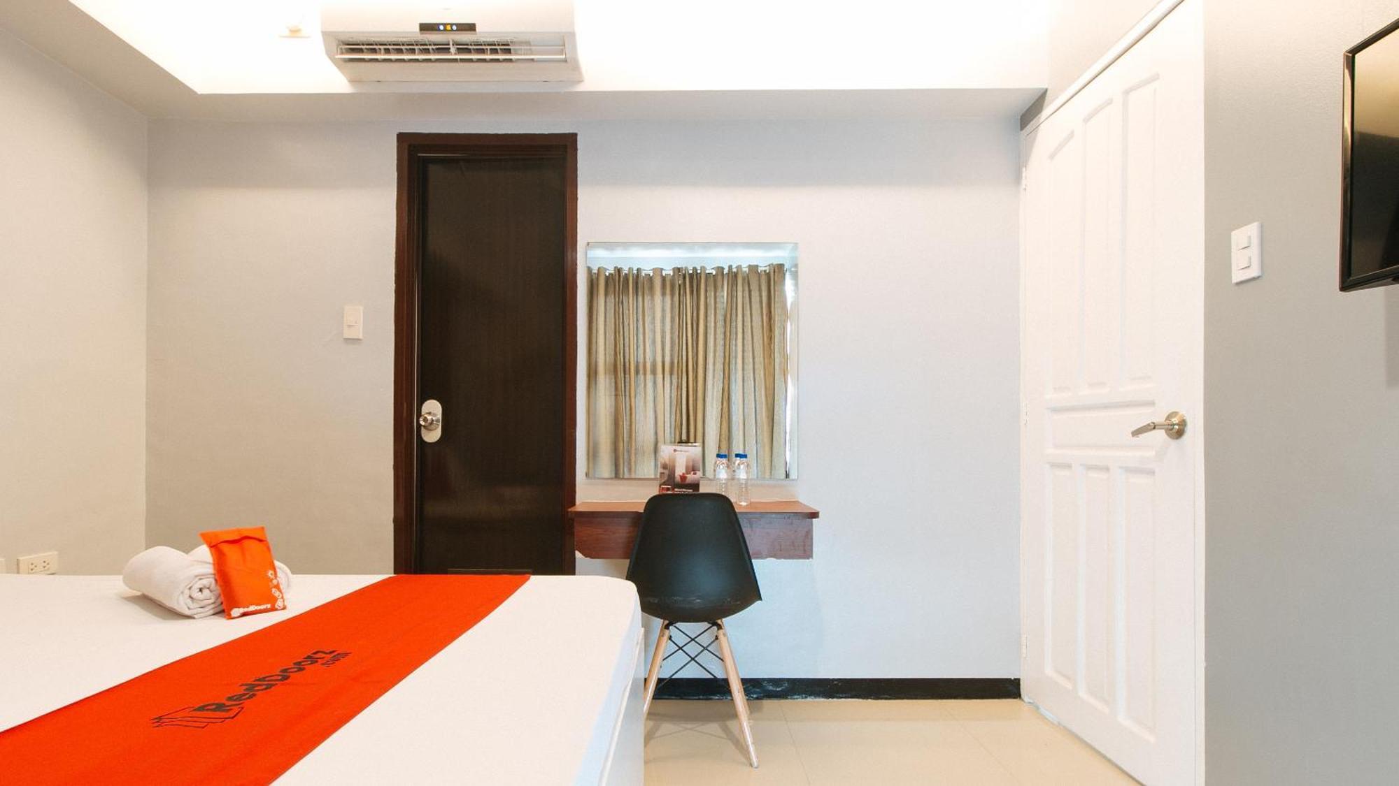 Reddoorz Near Bambang Station Hotel Manila Luaran gambar