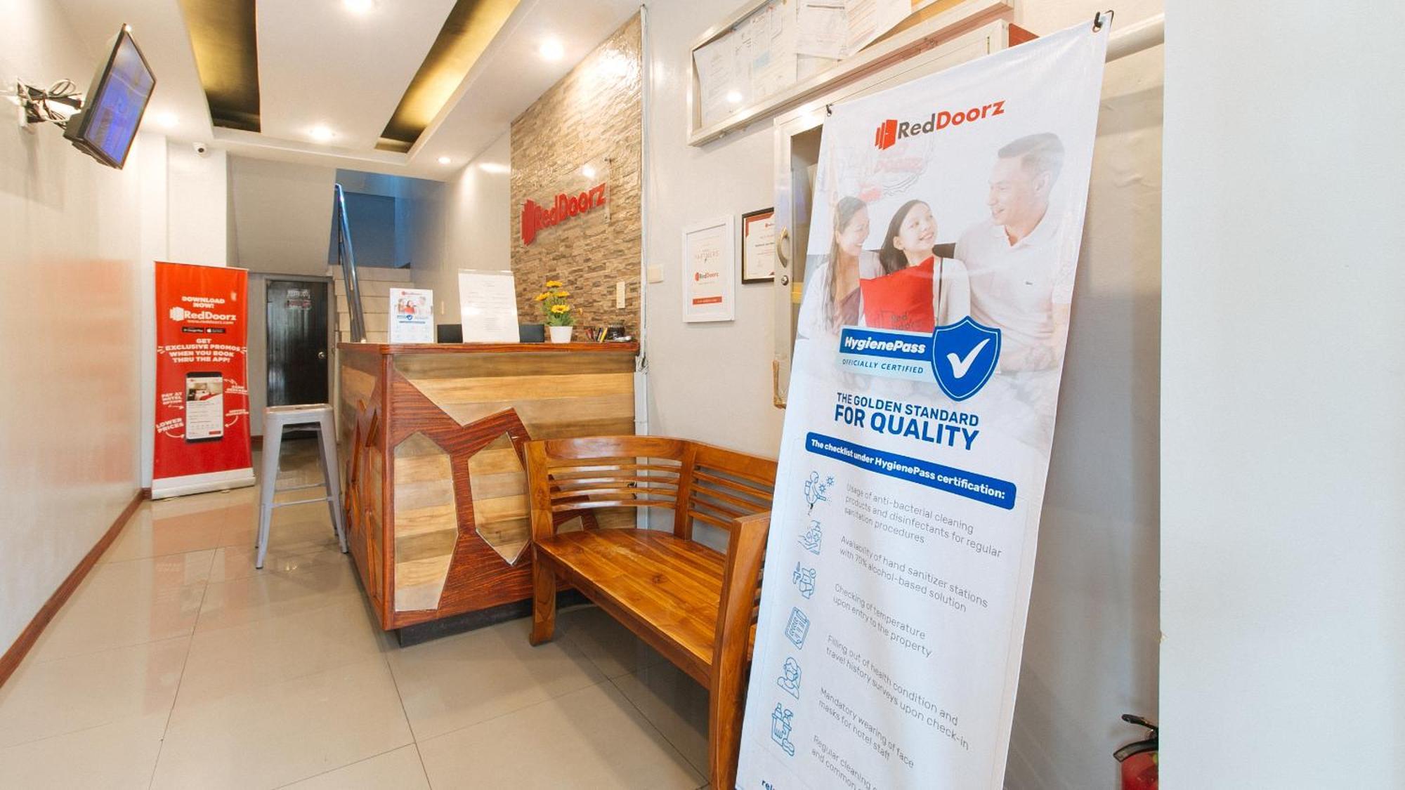 Reddoorz Near Bambang Station Hotel Manila Luaran gambar